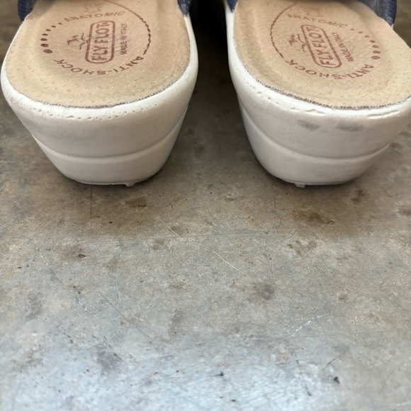 Fly Flot Slip On Sandals Size 8 - Picture 9 of 13